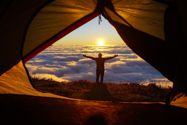 Bulut denizini ölümsüzleştirmek için Kaçkarlar'da nöbet tutuyorlar